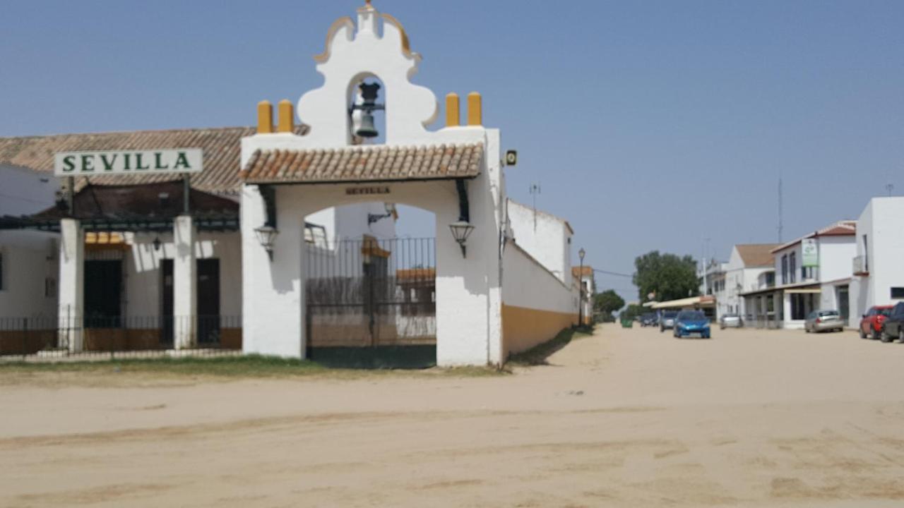 Hospederia Rural Las Buganvillas El Rocío Exterior foto
